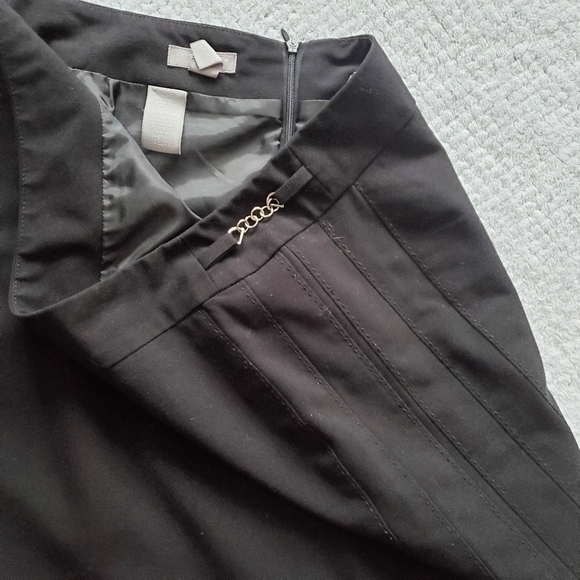 INVESTMENTS Black Skirt Size 14 - Picture 2 of 6